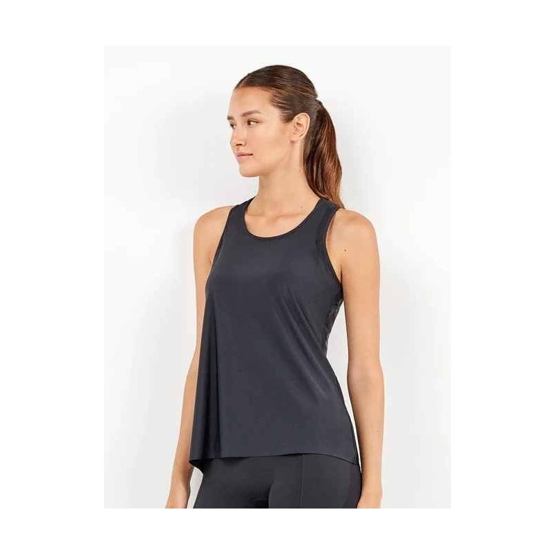 GISELA CAMISETA DE TIRANTES Y ESPALDA MARIPOSA