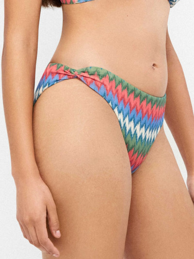 GISELA BIKINI TOP CAPACIDAD ETNICO